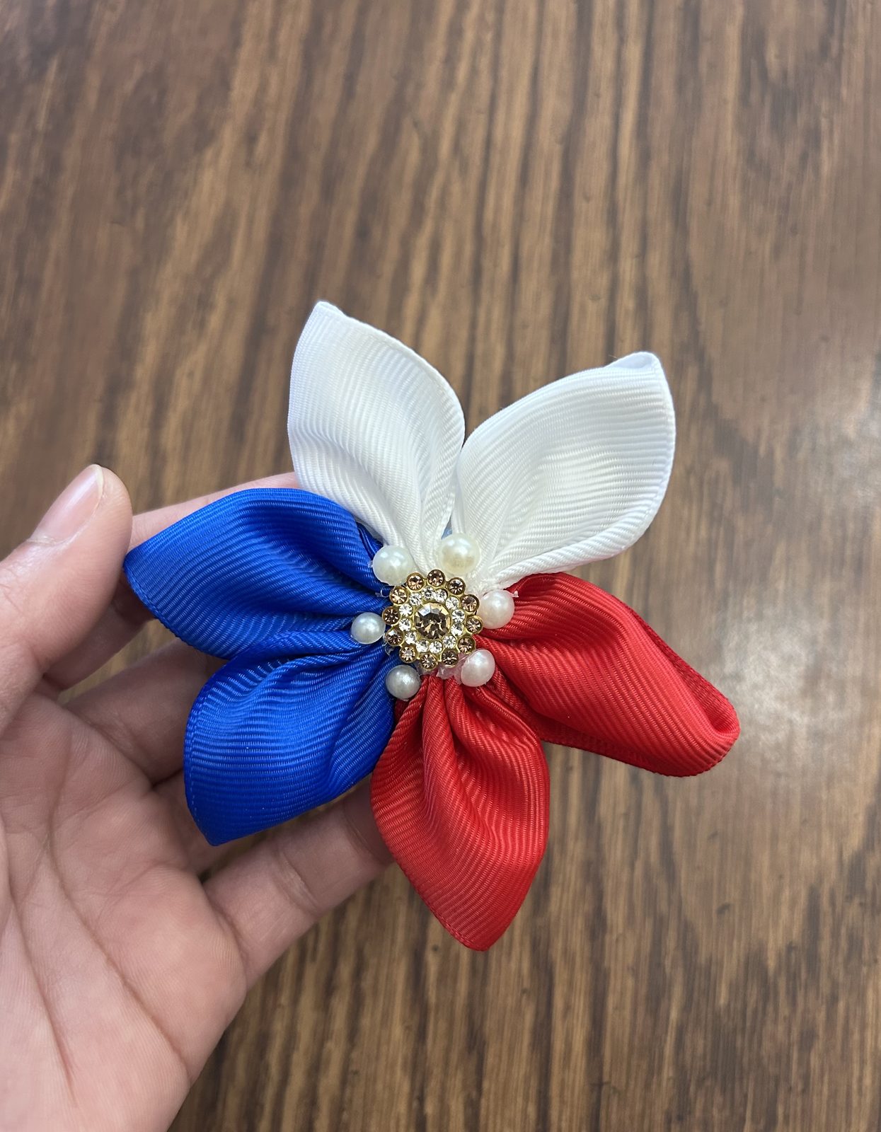 Filipino-flag flower hair clip